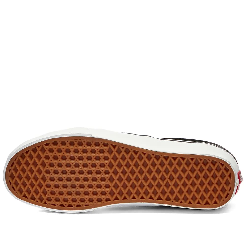 VANS UA CLASSIC SLIP-ON - UK 10.5 / CHERRIES & BLACK