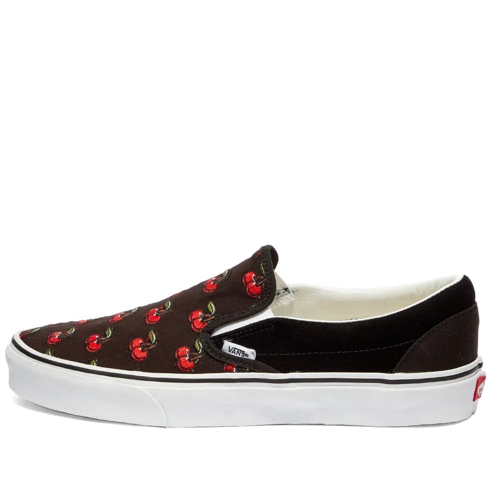 VANS UA CLASSIC SLIP-ON - UK 10.5 / CHERRIES & BLACK