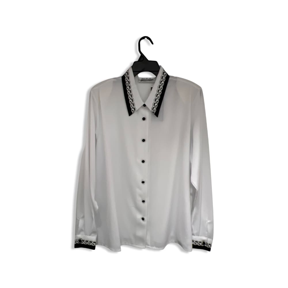 Yves St. Clair 2 Black and white - 18 W