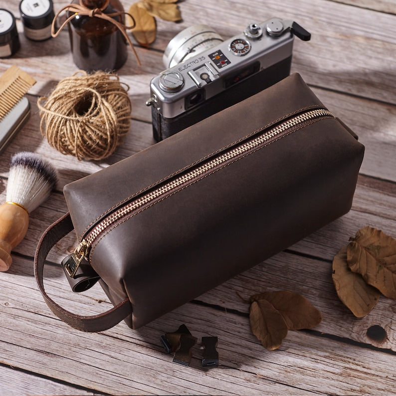 Personalized Leather Dopp Kit, Mens Toiletry Bag, Hanging Dopp Kit