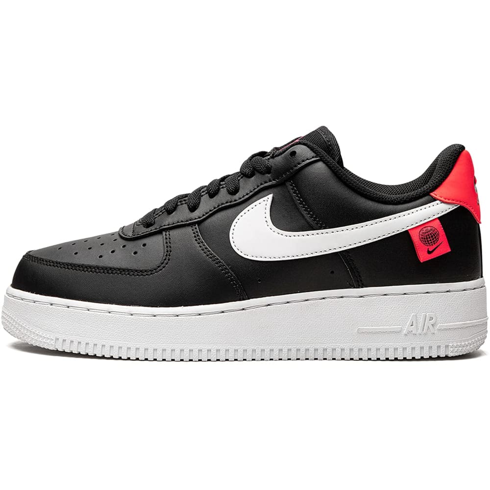 Nike Men's Air Force 1 '07 Worldwide Shoes