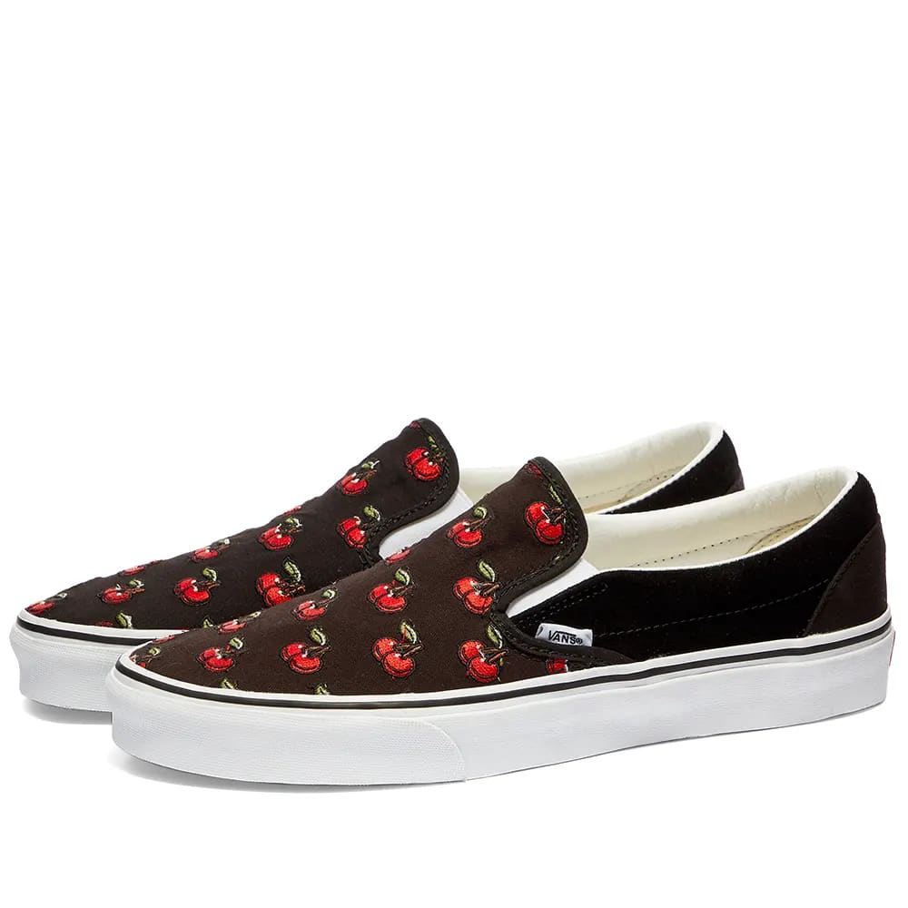 VANS UA CLASSIC SLIP-ON - UK 10.5 / CHERRIES & BLACK